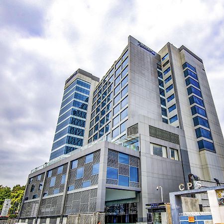 Radisson Blu Gorakhpur Hotel Exterior foto