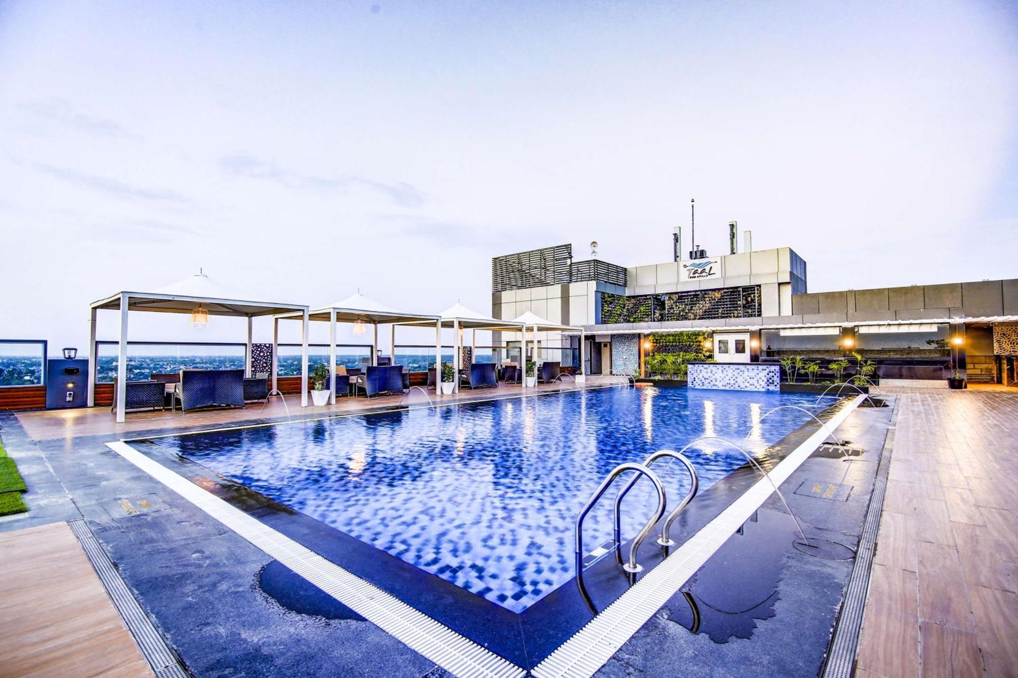 Radisson Blu Gorakhpur Exterior foto